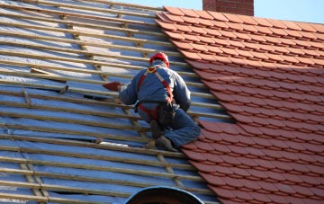 roof tiles Lower Oddington, Gloucestershire